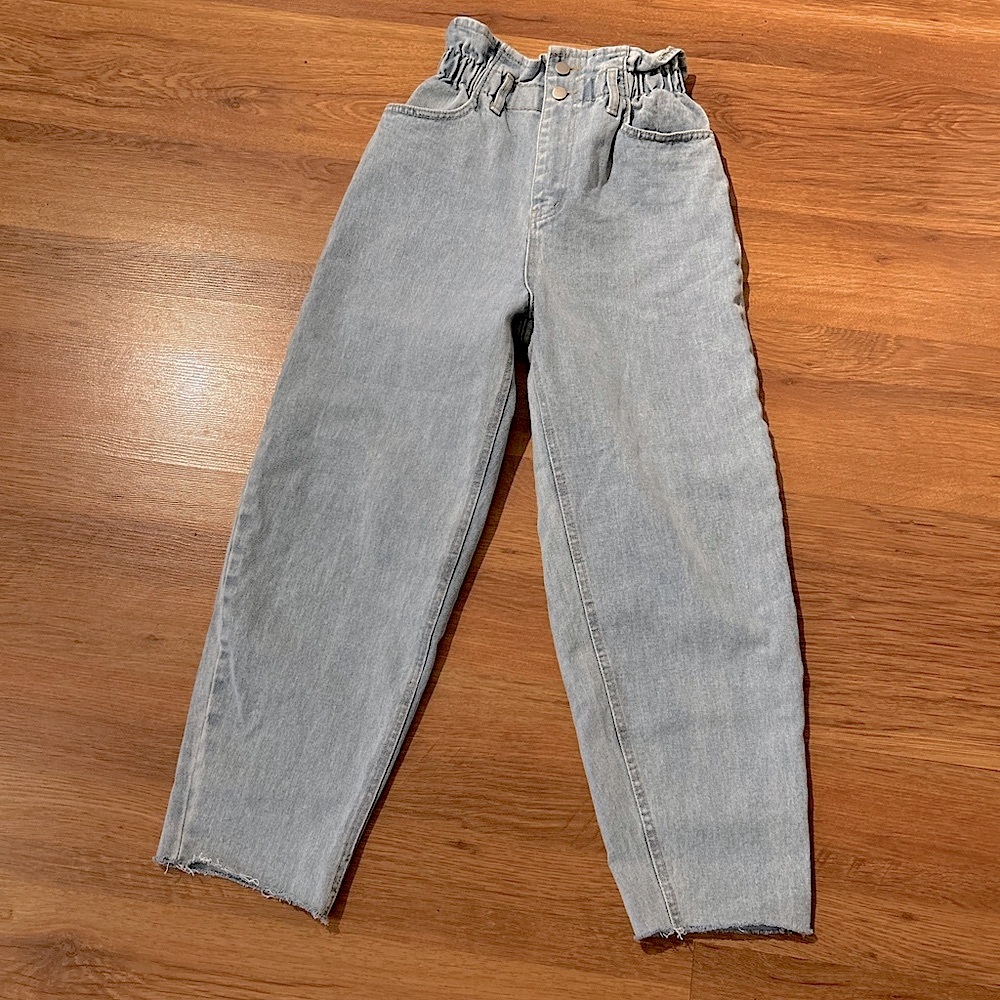 Oak and Fort High-Waisted Blue Jeans
Size : L